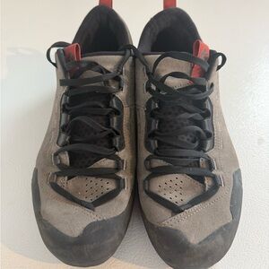 Black Diamond Technician Leather Approach Shoe